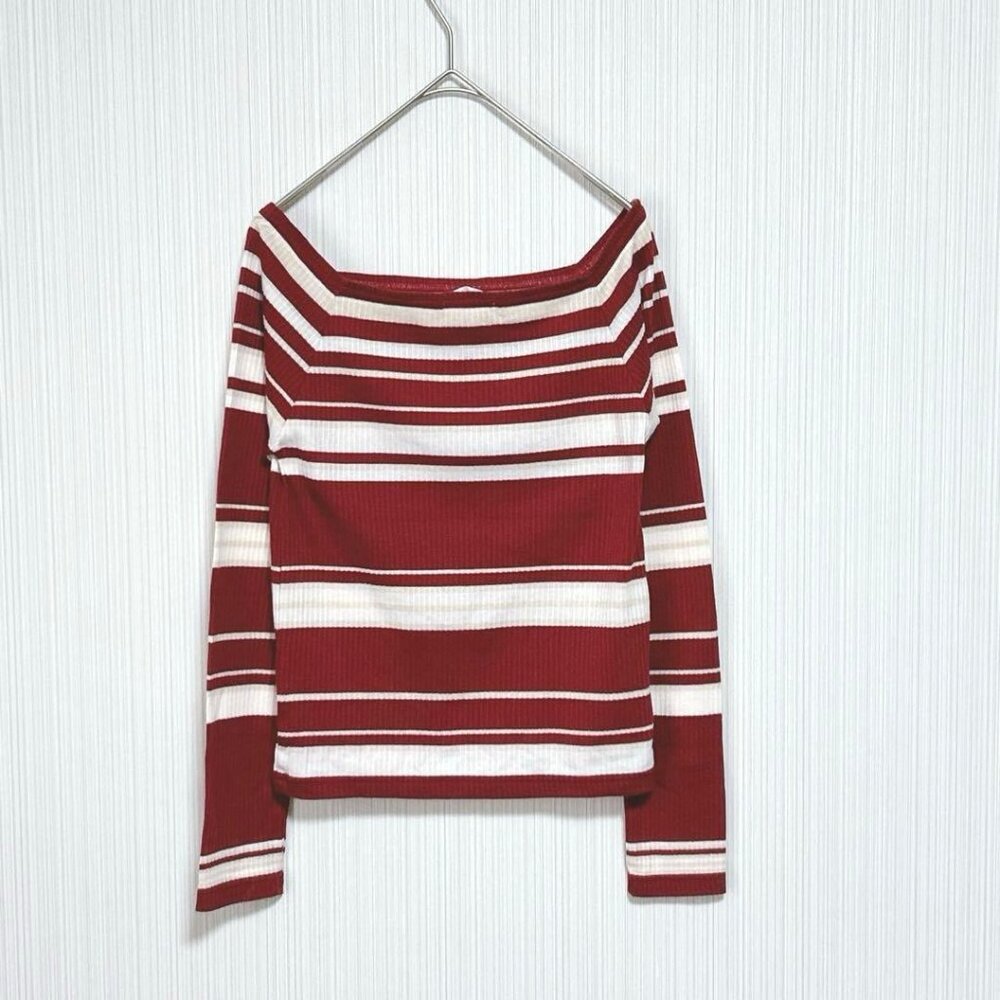 Vecca Long Sleeve Cut and Sew Border Red Beige White